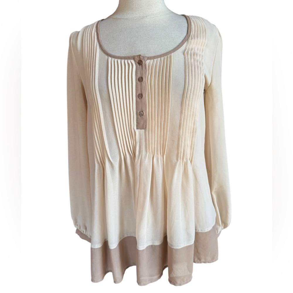 Bellatrix Elegant‎ Cream and Tan Semi-Sheer Flowy Top